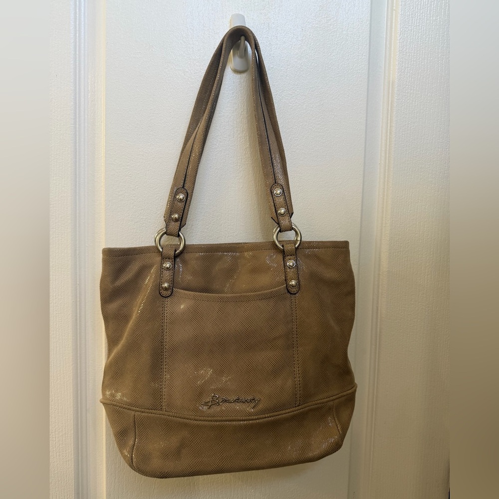 B. Makowsky leather shimmer bag